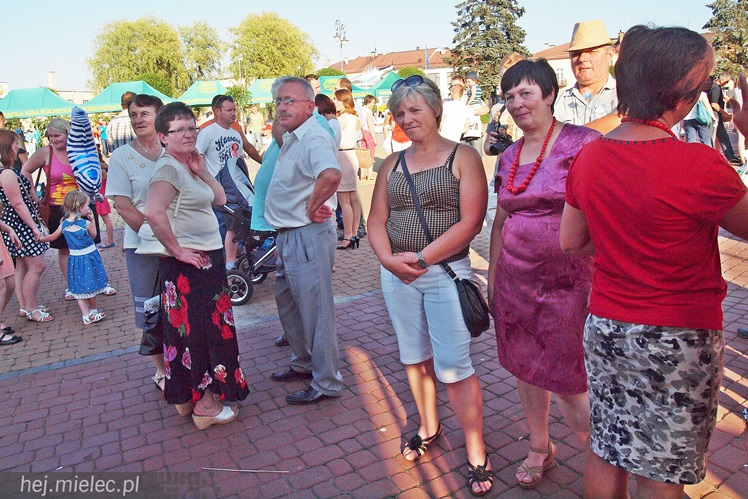 W Radomyślu Wielkim odbył się Piknik Zbożowy, była degustacja lokalnych wyrobów [FOTO]