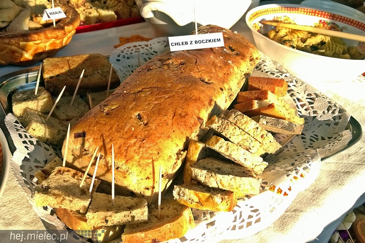 W Radomyślu Wielkim odbył się Piknik Zbożowy, była degustacja lokalnych wyrobów [FOTO]