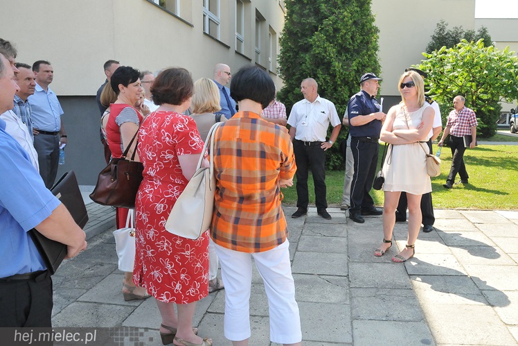 Próbny alarm bombowy w Zespole Szkół Ogólnokształcących w Mielcu
