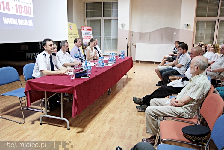 Debata o przestępczości nieletnich. Przyjechała sędzia Anna Maria Wesołowska