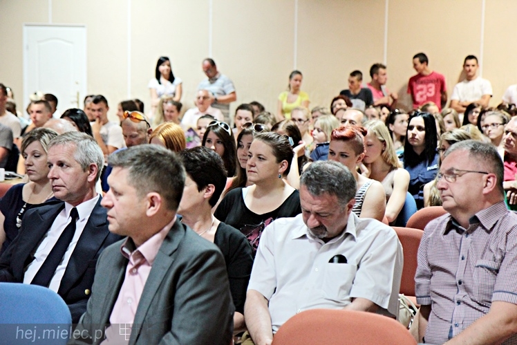 Debata o przestępczości nieletnich. Przyjechała sędzia Anna Maria Wesołowska