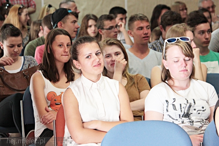 Debata o przestępczości nieletnich. Przyjechała sędzia Anna Maria Wesołowska