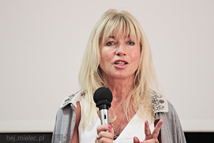 Debata o przestępczości nieletnich. Przyjechała sędzia Anna Maria Wesołowska