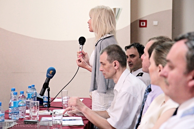 Debata o przestępczości nieletnich. Przyjechała sędzia Anna Maria Wesołowska
