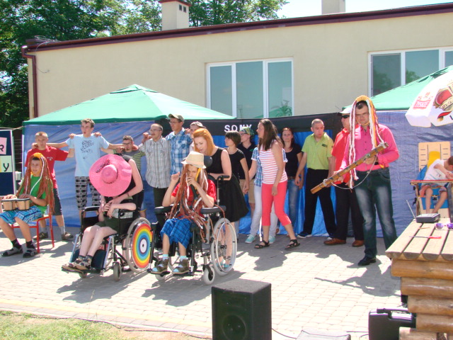 Kryminalny, kulinarny i muzyczny piknik w ORW w Pniu
