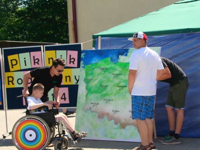 Kryminalny, kulinarny i muzyczny piknik w ORW w Pniu