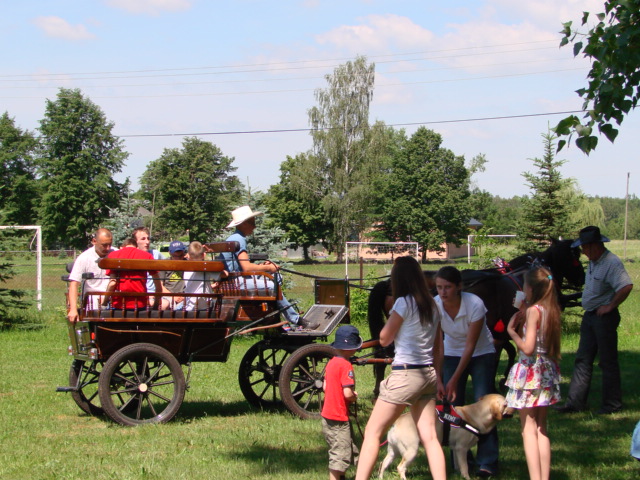 Kryminalny, kulinarny i muzyczny piknik w ORW w Pniu