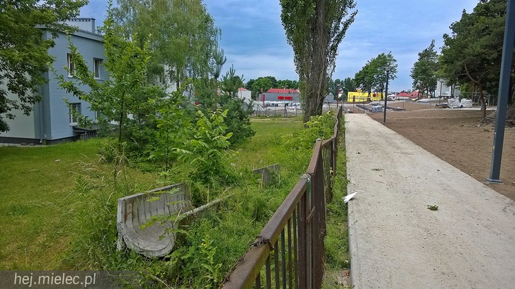 Finiszuje przebudowa Góry Cyranowskiej, można już wyczekiwać pierwszych spacerów