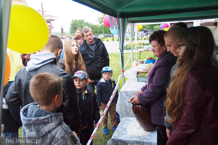 Mieszkańcy Rzochowa spotkali się na tradycyjnym pikniku. To akcja charytatywna