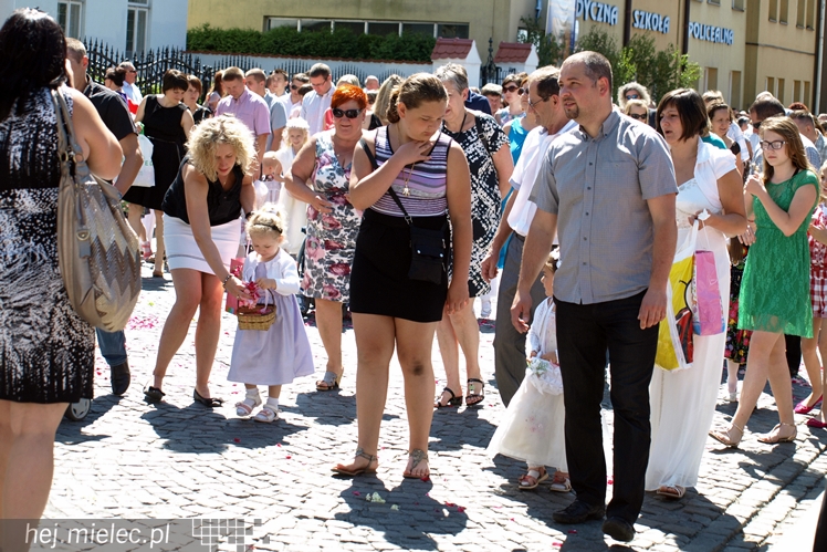 Procesja Bożego Ciała ulicami starego miasta