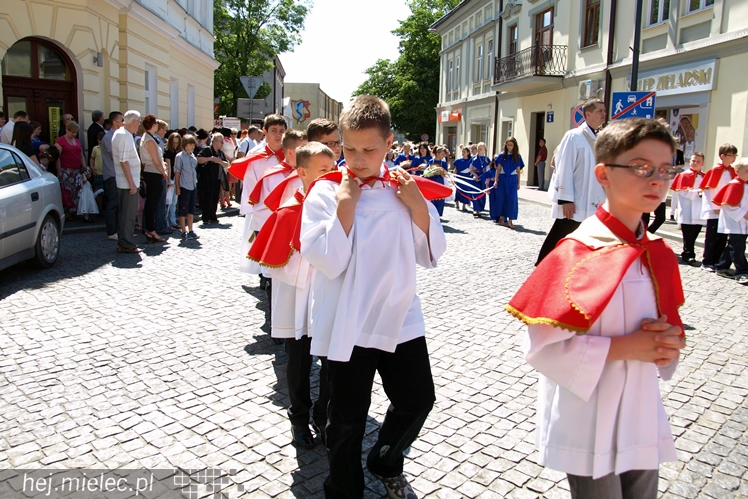 Procesja Bożego Ciała ulicami starego miasta