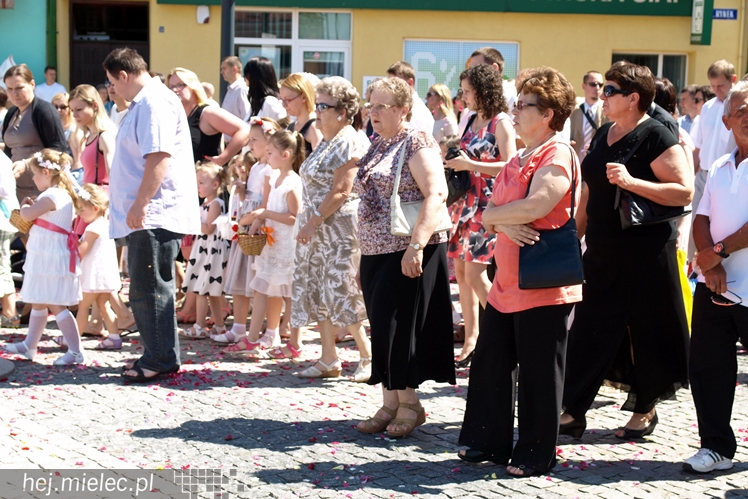 Procesja Bożego Ciała ulicami starego miasta