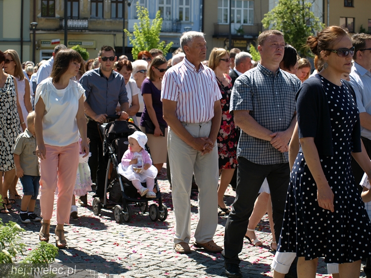 Procesja Bożego Ciała ulicami starego miasta