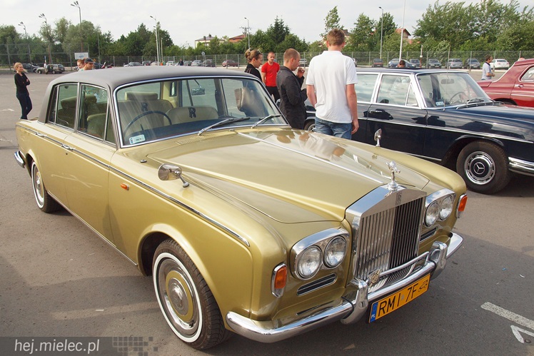 Drive It Day obchodzony był także w Mielcu. Na drodze zabytki, w środku często młodzież