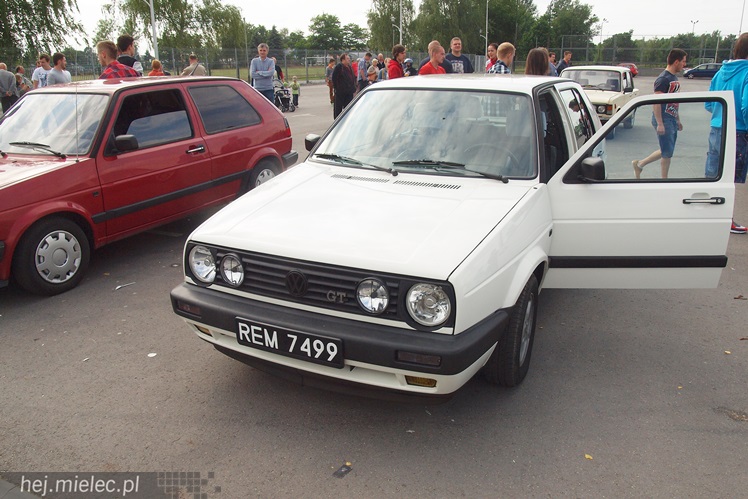 Drive It Day obchodzony był także w Mielcu. Na drodze zabytki, w środku często młodzież