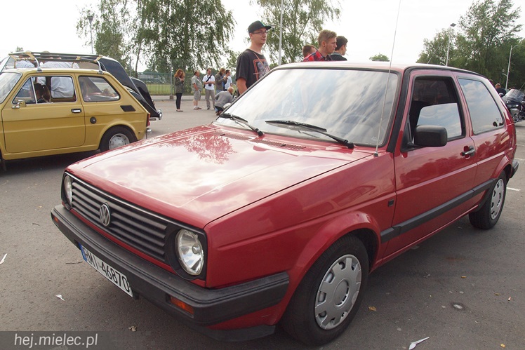 Drive It Day obchodzony był także w Mielcu. Na drodze zabytki, w środku często młodzież
