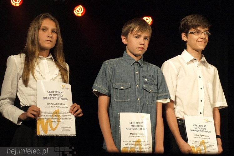 Najlepsi mieleccy uczniowie nagrodzeni podczas Gali Młodzi Nieprzeciętni 2014