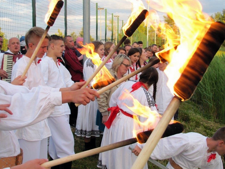 W Podleszanach obchodzono słowiańską Sobótkę