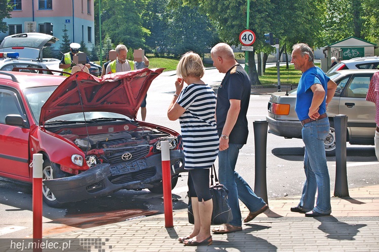 Nie ustąpił pierwszeństwa na Alei Niepodległości. W szpitalu dwie osoby