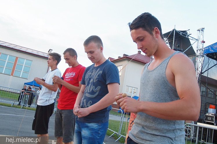 Góralska rozgrzewka z InoRos na Dniach Przecławia