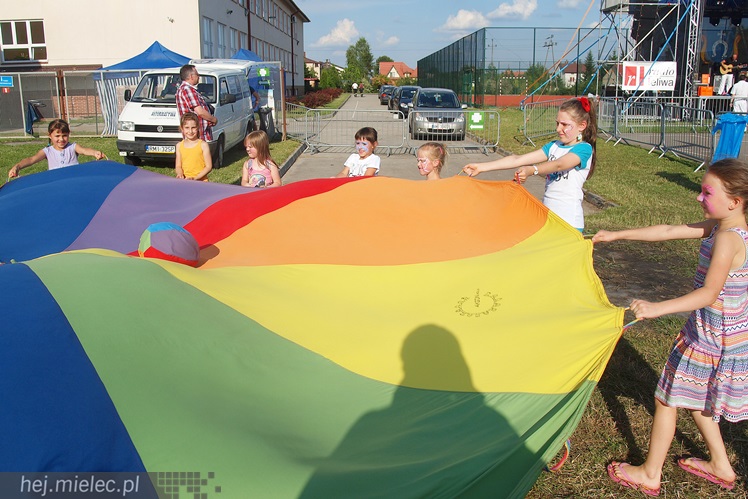 Za nami Dni Przecławia 2014, drugi dzień zabawy to przede wszystkim energiczny koncert zespołu Wanda i Banda.