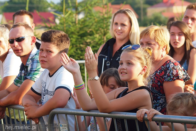 Za nami Dni Przecławia 2014, drugi dzień zabawy to przede wszystkim energiczny koncert zespołu Wanda i Banda.