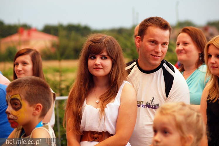 Za nami Dni Przecławia 2014, drugi dzień zabawy to przede wszystkim energiczny koncert zespołu Wanda i Banda.