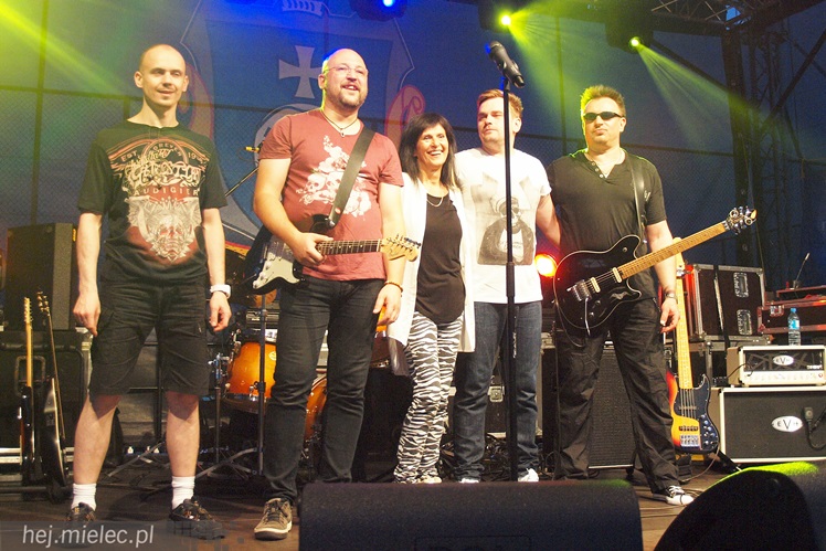 Za nami Dni Przecławia 2014, drugi dzień zabawy to przede wszystkim energiczny koncert zespołu Wanda i Banda.