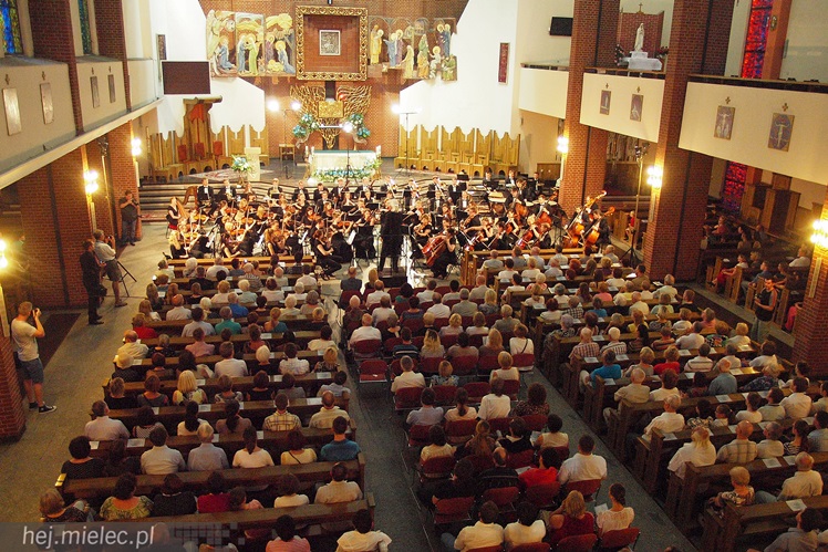 Symfonia dla kilkusetosobowej widowni, czyli koncert numer 2 Festiwalu