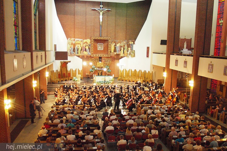 Symfonia dla kilkusetosobowej widowni, czyli koncert numer 2 Festiwalu