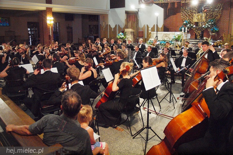 Symfonia dla kilkusetosobowej widowni, czyli koncert numer 2 Festiwalu
