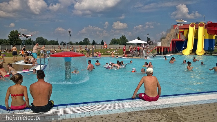 Letnie kąpielisko MOSiR przyciąga tłumy