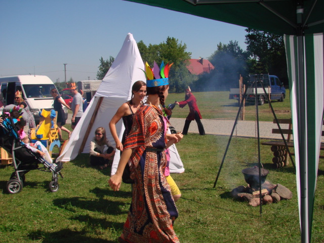 Wioska indiańska w Pniu. To znak, że wakacje rozpoczęły się na dobre