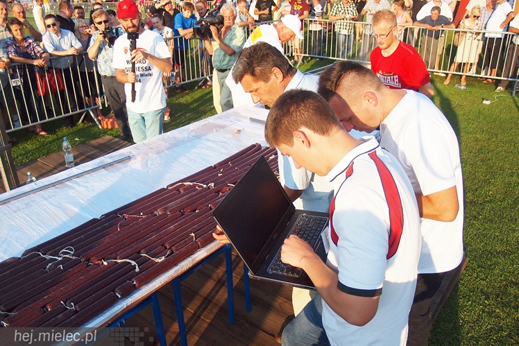 Radomyśl Wielki wpisze się do Światowej Księgi Rekordów Guinessa! Najdłuższa kaszanka!
