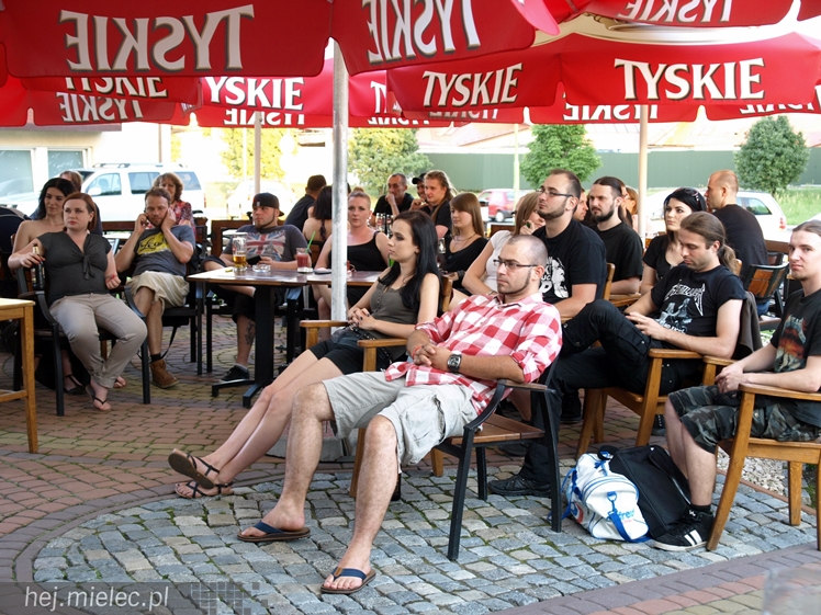  Koncert Krzysztofa Grzebieniaka. Muzyka żeglarska rozbrzmiała w Mielcu