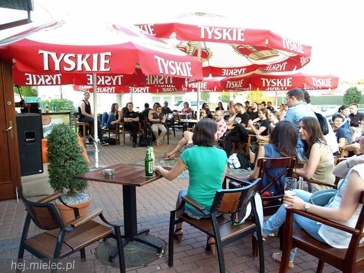  Koncert Krzysztofa Grzebieniaka. Muzyka żeglarska rozbrzmiała w Mielcu