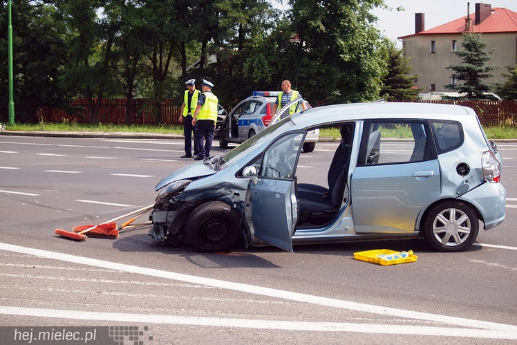 Wypadek na skrzyżowaniu Kwiatkowskiego i Przemysłowej