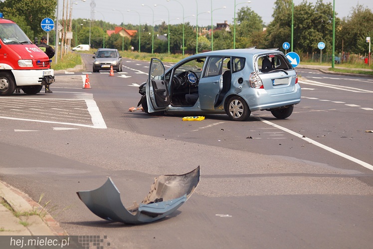Wypadek na skrzyżowaniu Kwiatkowskiego i Przemysłowej