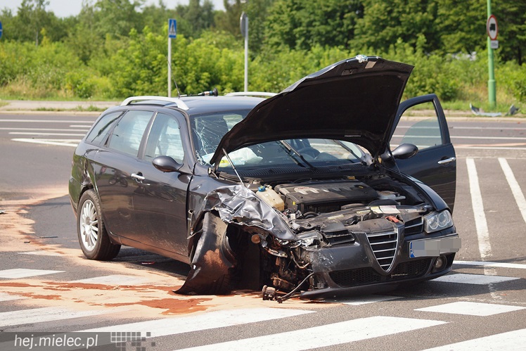 Wypadek na skrzyżowaniu Kwiatkowskiego i Przemysłowej