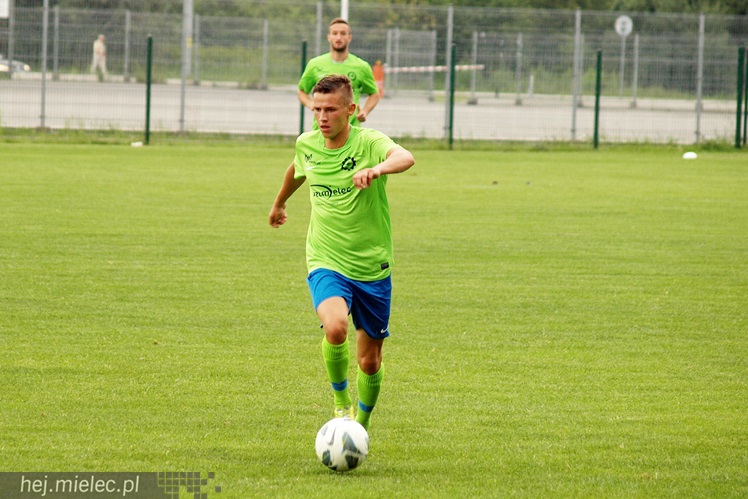 8:0 Stali Mielec w sparingu z Karpatami Krosno