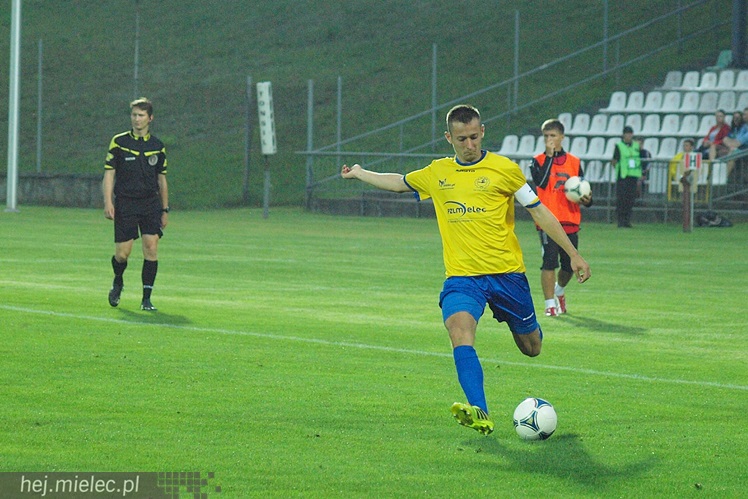 Nową 2 ligę Stal zaczęła od samobója. Później była seria baboli