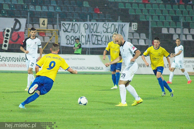 Nową 2 ligę Stal zaczęła od samobója. Później była seria baboli
