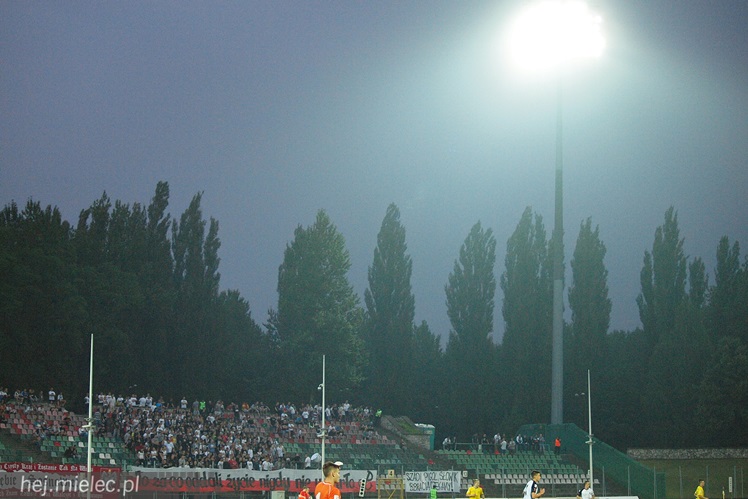 Nową 2 ligę Stal zaczęła od samobója. Później była seria baboli