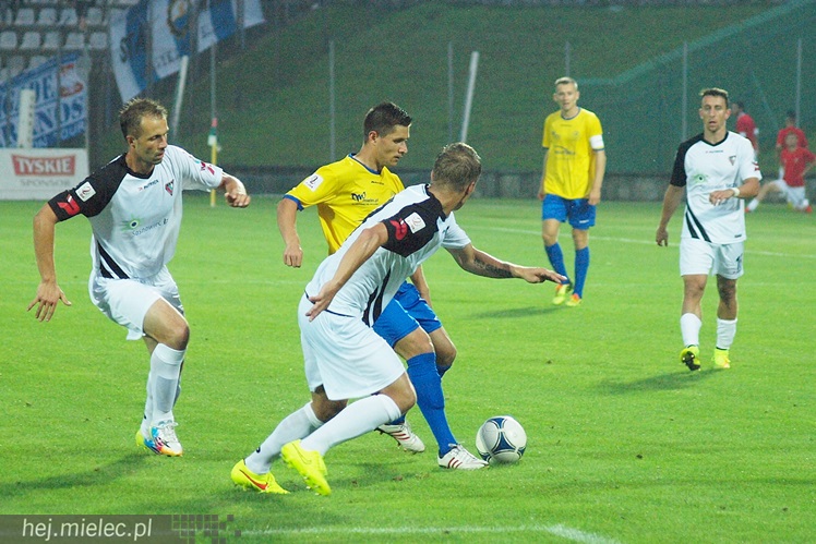 Nową 2 ligę Stal zaczęła od samobója. Później była seria baboli