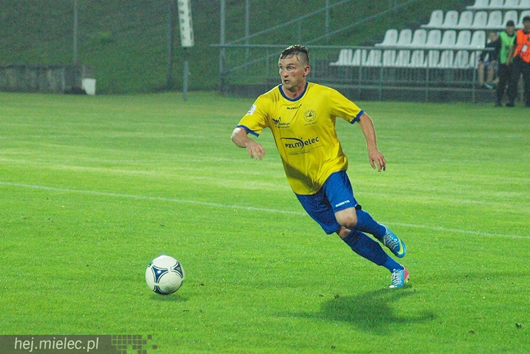 Nową 2 ligę Stal zaczęła od samobója. Później była seria baboli