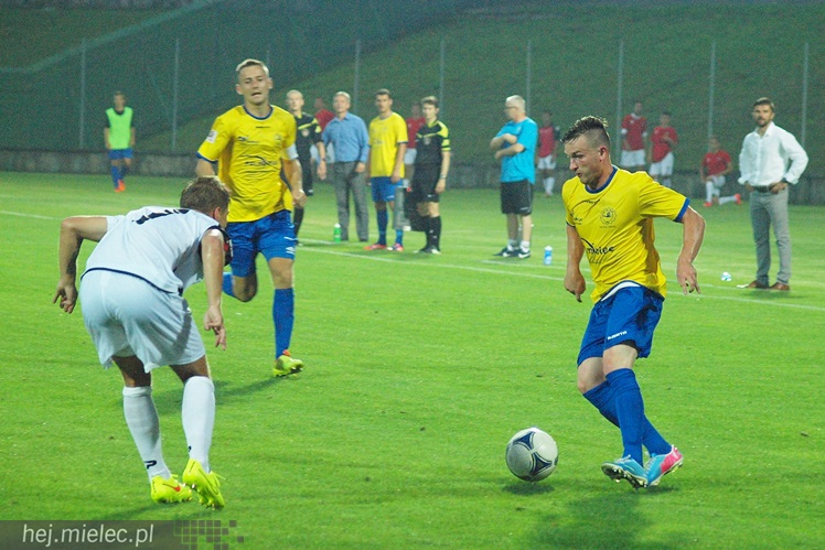 Nową 2 ligę Stal zaczęła od samobója. Później była seria baboli