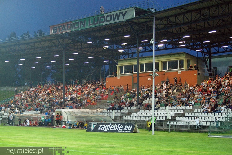 Nową 2 ligę Stal zaczęła od samobója. Później była seria baboli