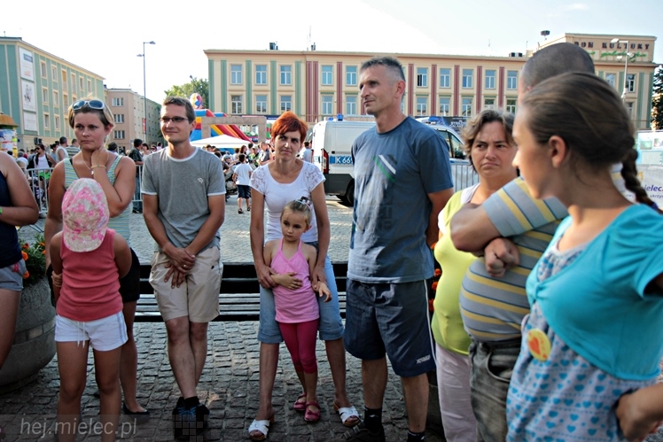 Piknik Rodzinny ?Grunt to rodzinka? CZĘŚĆ 1 ? ?Rodzinny labirynt?