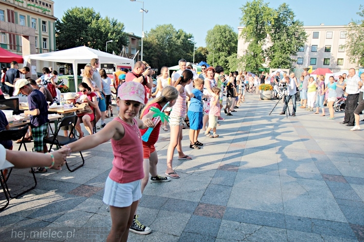 Piknik Rodzinny ?Grunt to rodzinka? CZĘŚĆ 1 ? ?Rodzinny labirynt?