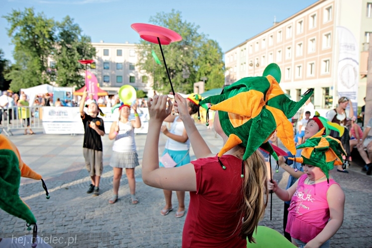 Piknik Rodzinny ?Grunt to rodzinka? CZĘŚĆ 1 ? ?Rodzinny labirynt?